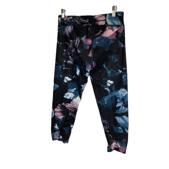 Calvin Klein Capri Leggings Black with Floral Design Women's Sz Medium Exercise - Picture 2 of 4